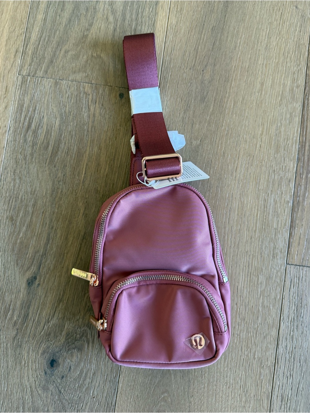 Lululemon Everywhere Sling Bag - 2L - NEW WITH TAGS
